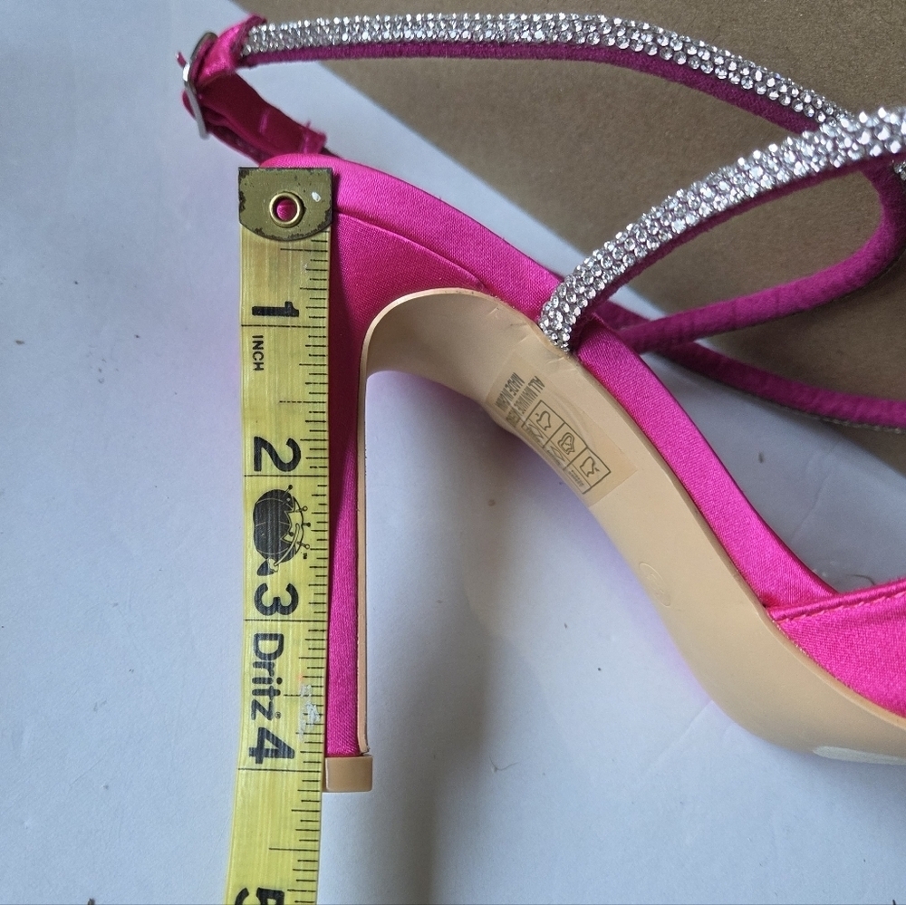 Berness Fuchsia Heart Pointed Toe Women's Pump Heels - Picture 11 of 12